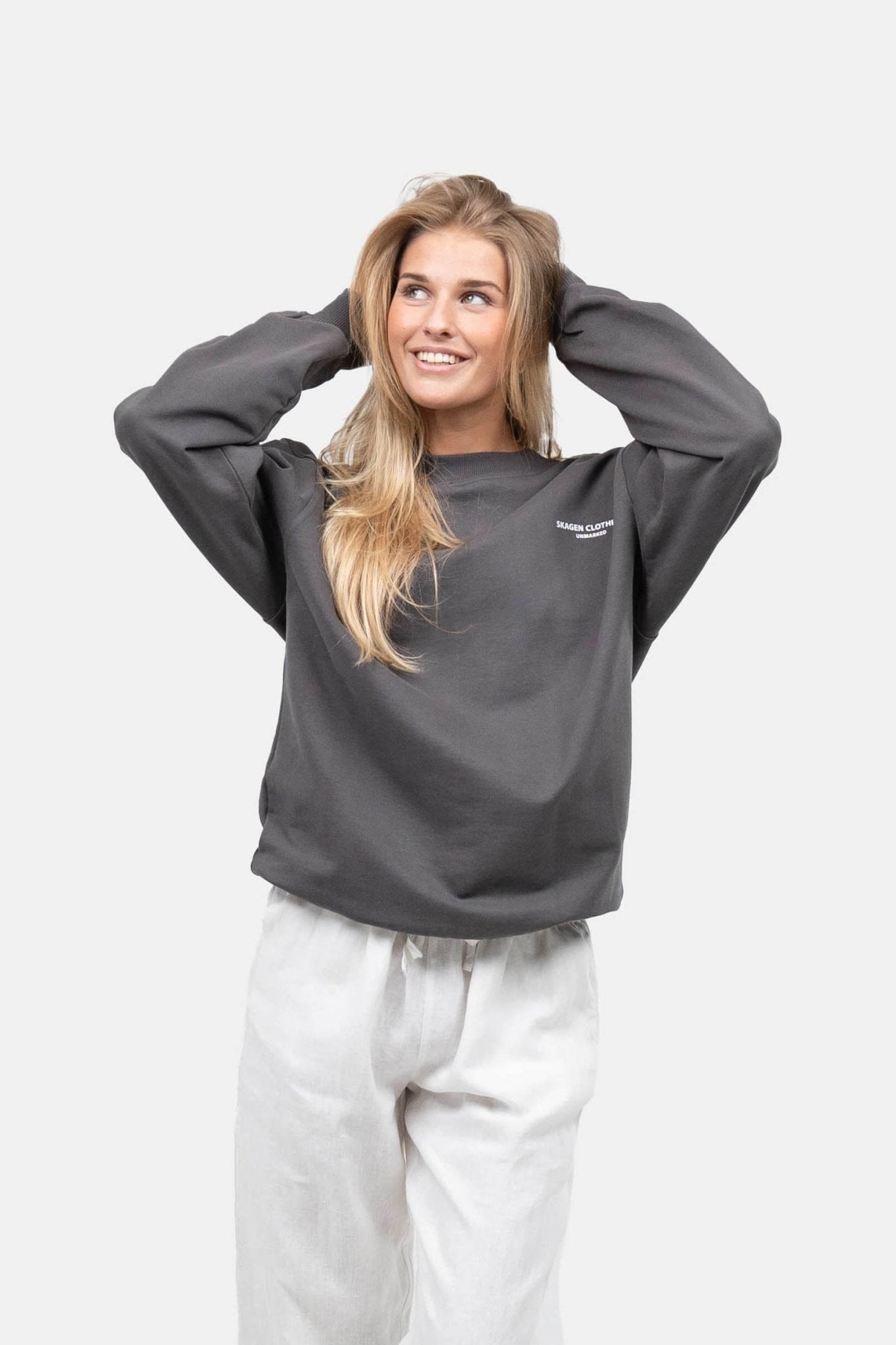 UNMARKED Sweatshirt Mørkegrå | Skagen-clothing.dk